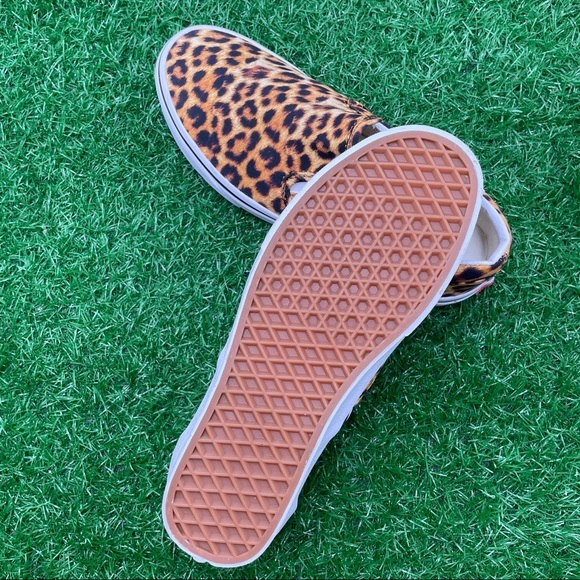 Vans Classic Slip On Leopard Print - Picture 7 of 8
